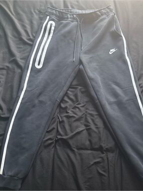 Reflective Nike Tech Fleece Sweatpants